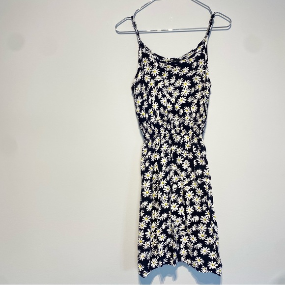 ๐๏ธ 4 for 20$ - 5th & Love Floral Short Dress / Black & White / M - Picture 1 of 7